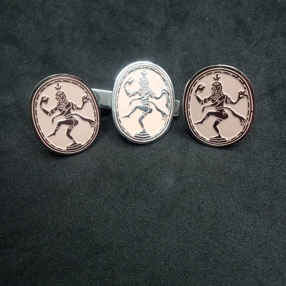 SWANK Tie Clip And Cuff Links Set
